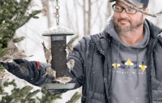 All Things Finch: Irruptions, Winter Forecasts, and the Finch Research Network